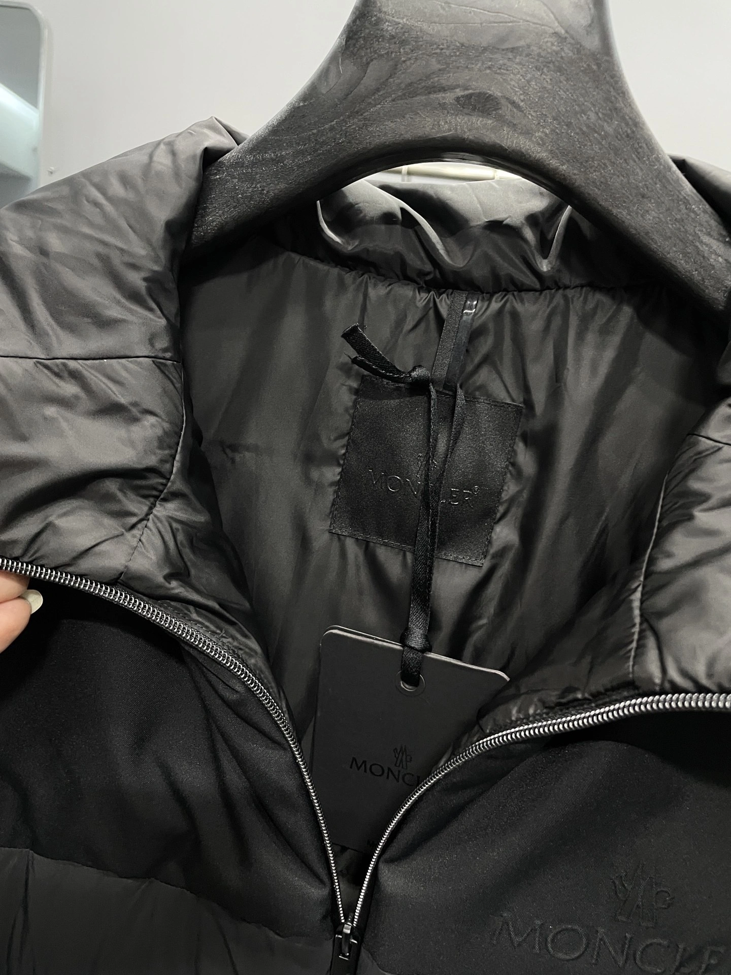 wg.luxury-- 7o9385r Down jacket nylon 2colour item: E-F000J1309-2